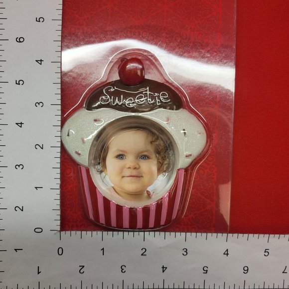 Magnetic Refrigerator Picture Frame Cupcake St Nicholas Square Set of 2 - Picture 7 of 10